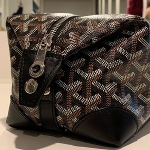 goyard mens toiletry bag